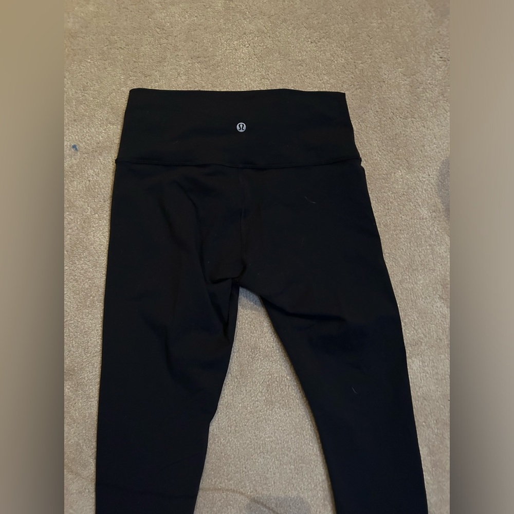 Black cropped lululemon leggings size 8